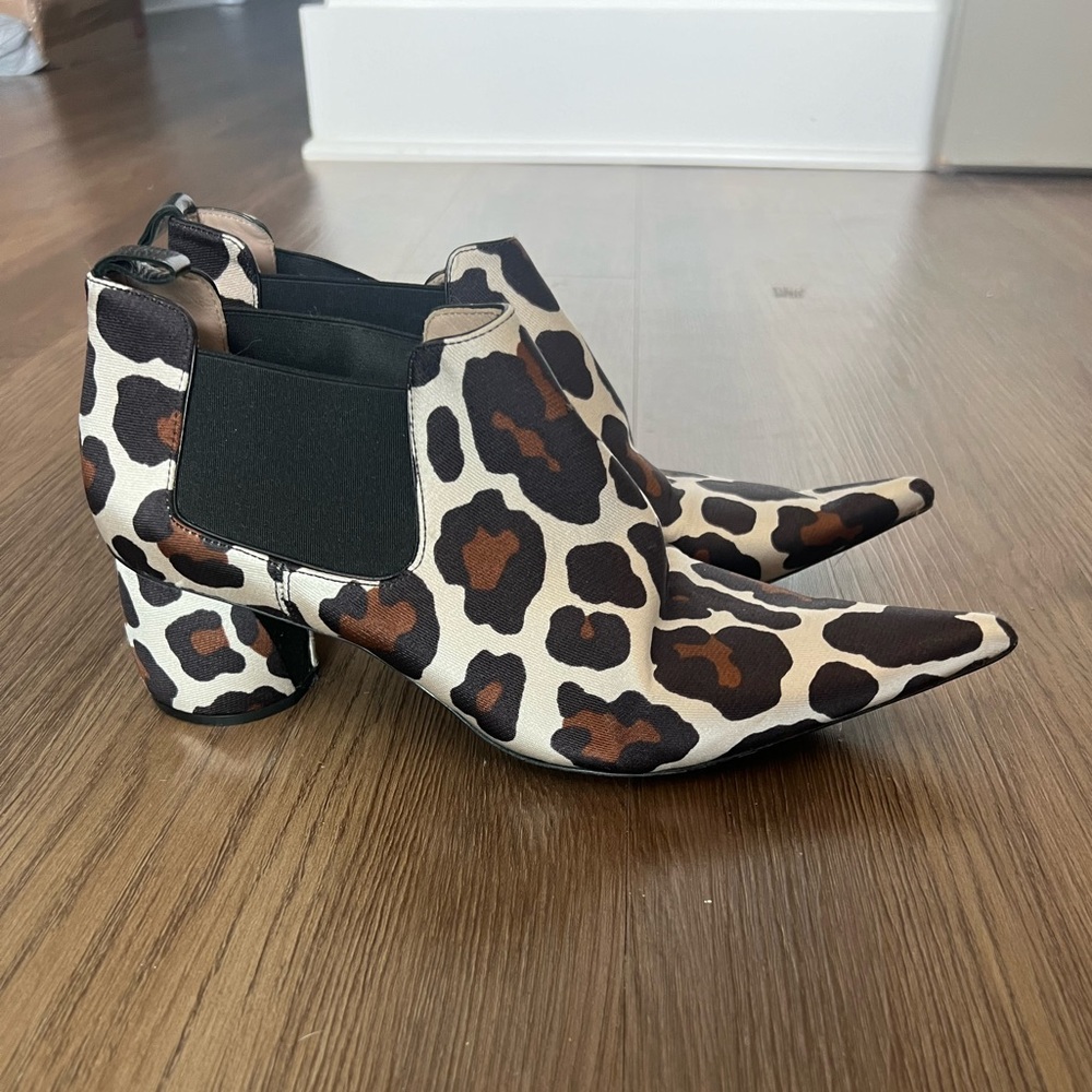 Marc Jacob’s Coutures (authentic) silk leopard bootie. Size 7.5 US.